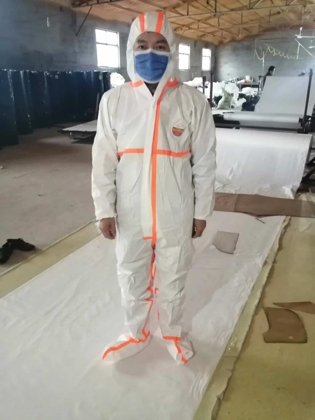 Disposable Tyvek Chemical Flame Resistant Fr Fire Retardant Suits with Hood & Boots
